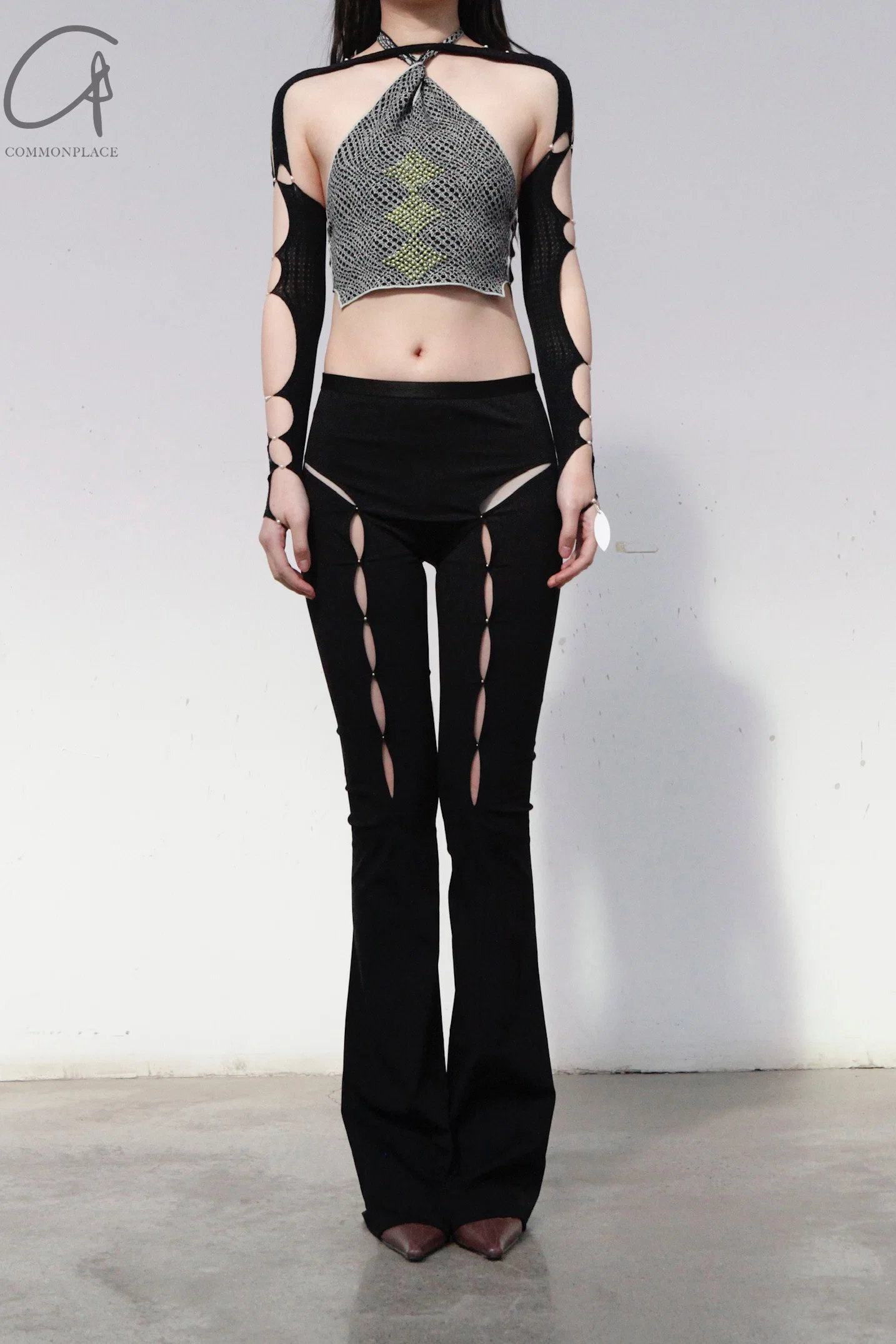Rui Zhou WV05 series hollow flared stretch casual pants RUI-RUIFW21WV05-HEI Black Onyx - Image 5