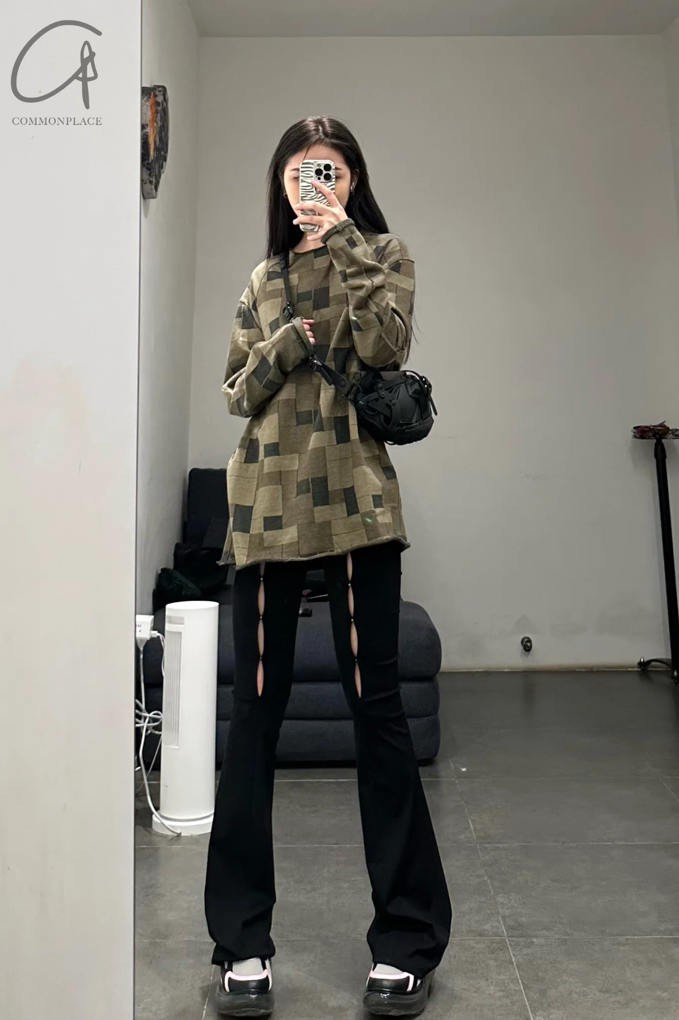 Rui Zhou WV05 series hollow flared stretch casual pants RUI-RUIFW21WV05-HEI Black Onyx - Image 52