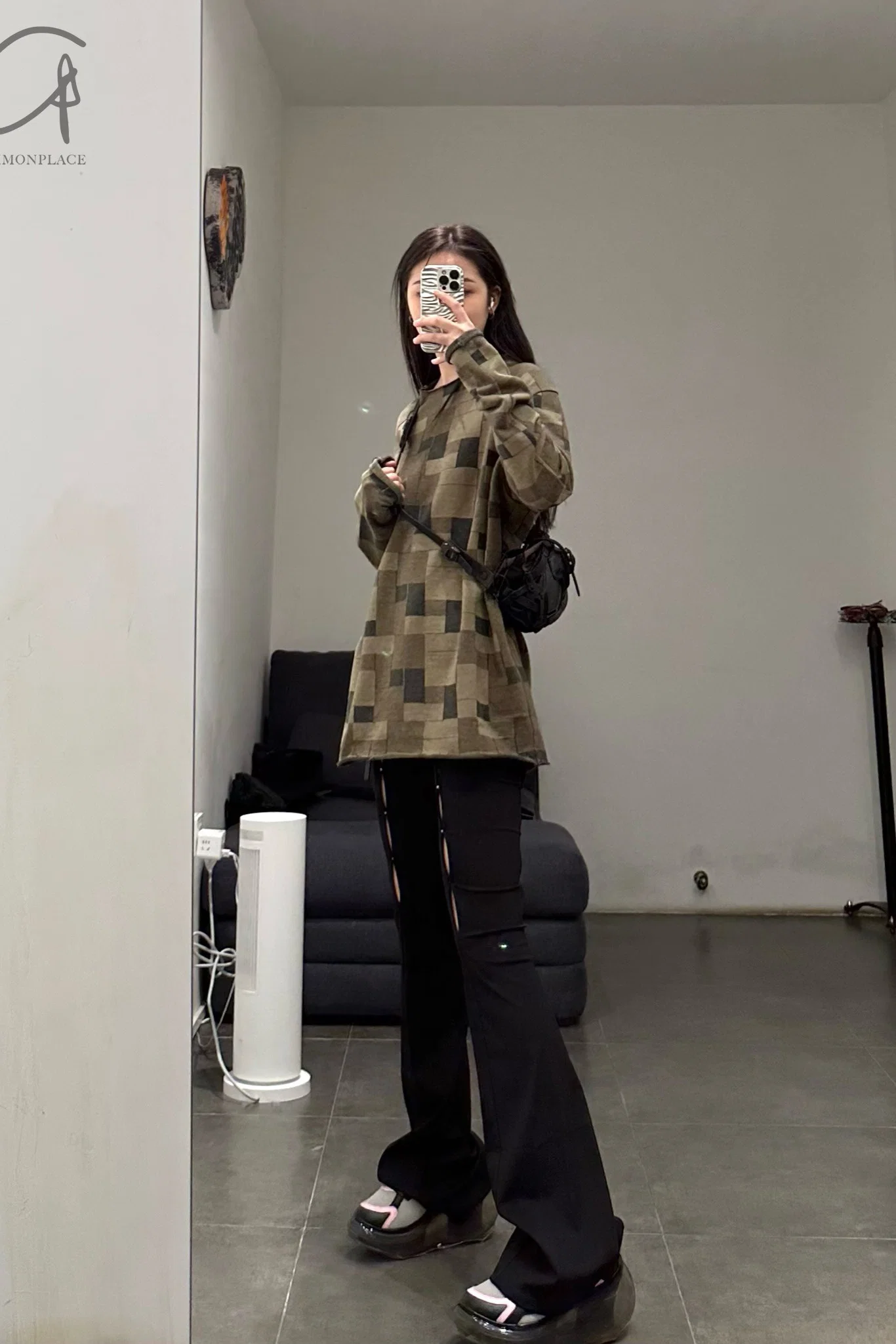 Rui Zhou WV05 series hollow flared stretch casual pants RUI-RUIFW21WV05-HEI Black Onyx - Image 53