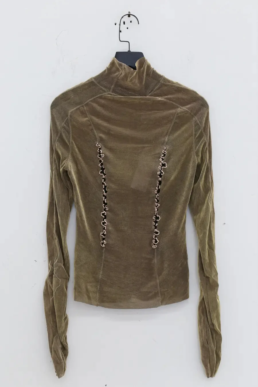 RUI Velvet Cutout Turtleneck RAW23WV02 Khaki Green - Image 6