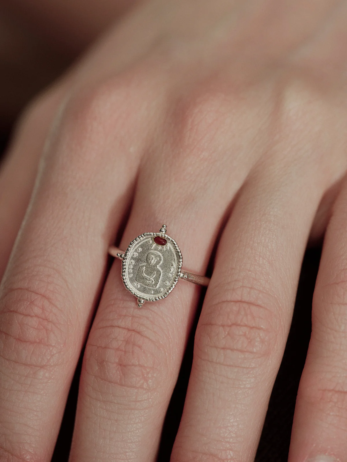 SALE E PEPE Sterling Silver/Gold Plated Mona Lisa Ring SEP-SP03F01-YIN Silver - Image 3