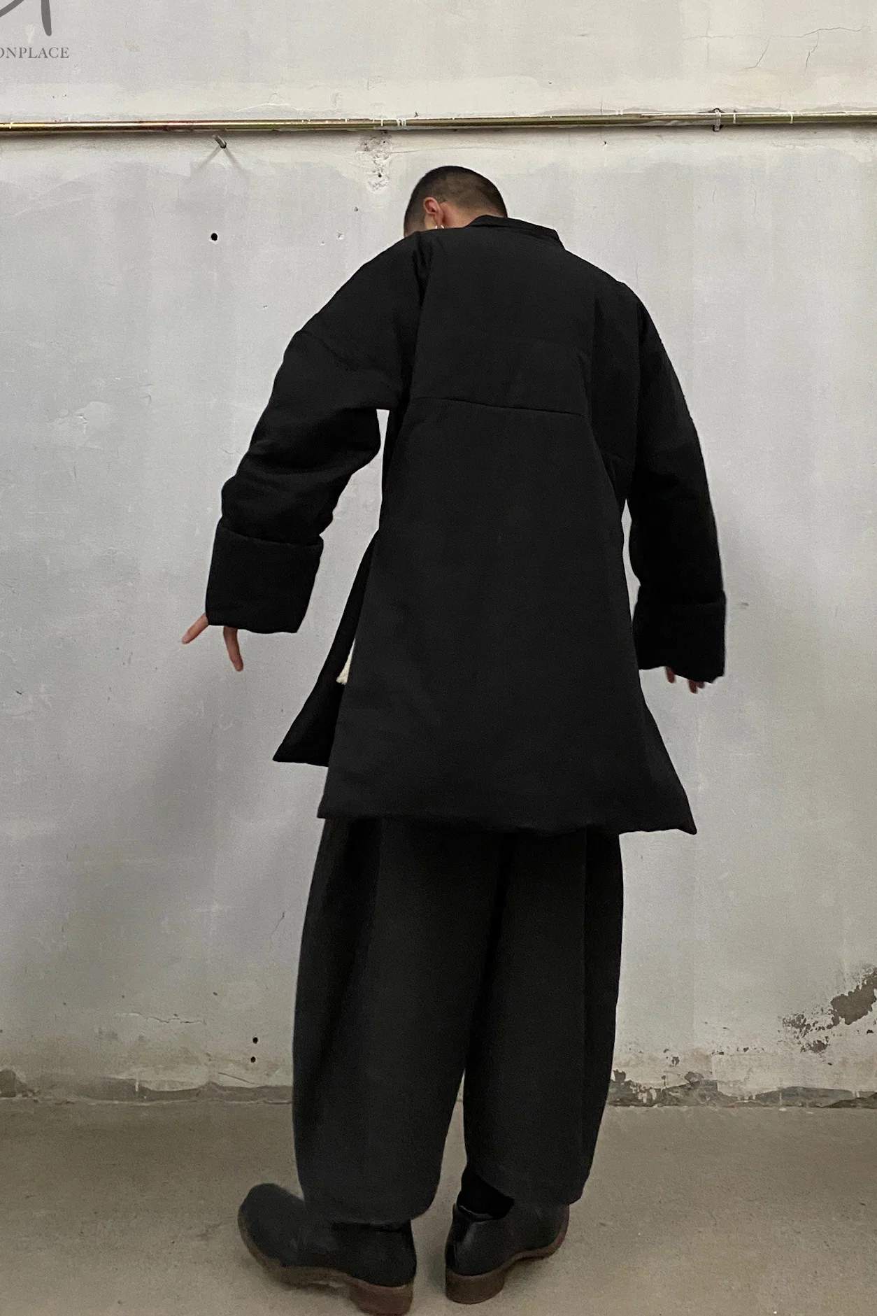 SAMUEL GUI YANG Black Benolac Top AW21CO04-1 - Image 9