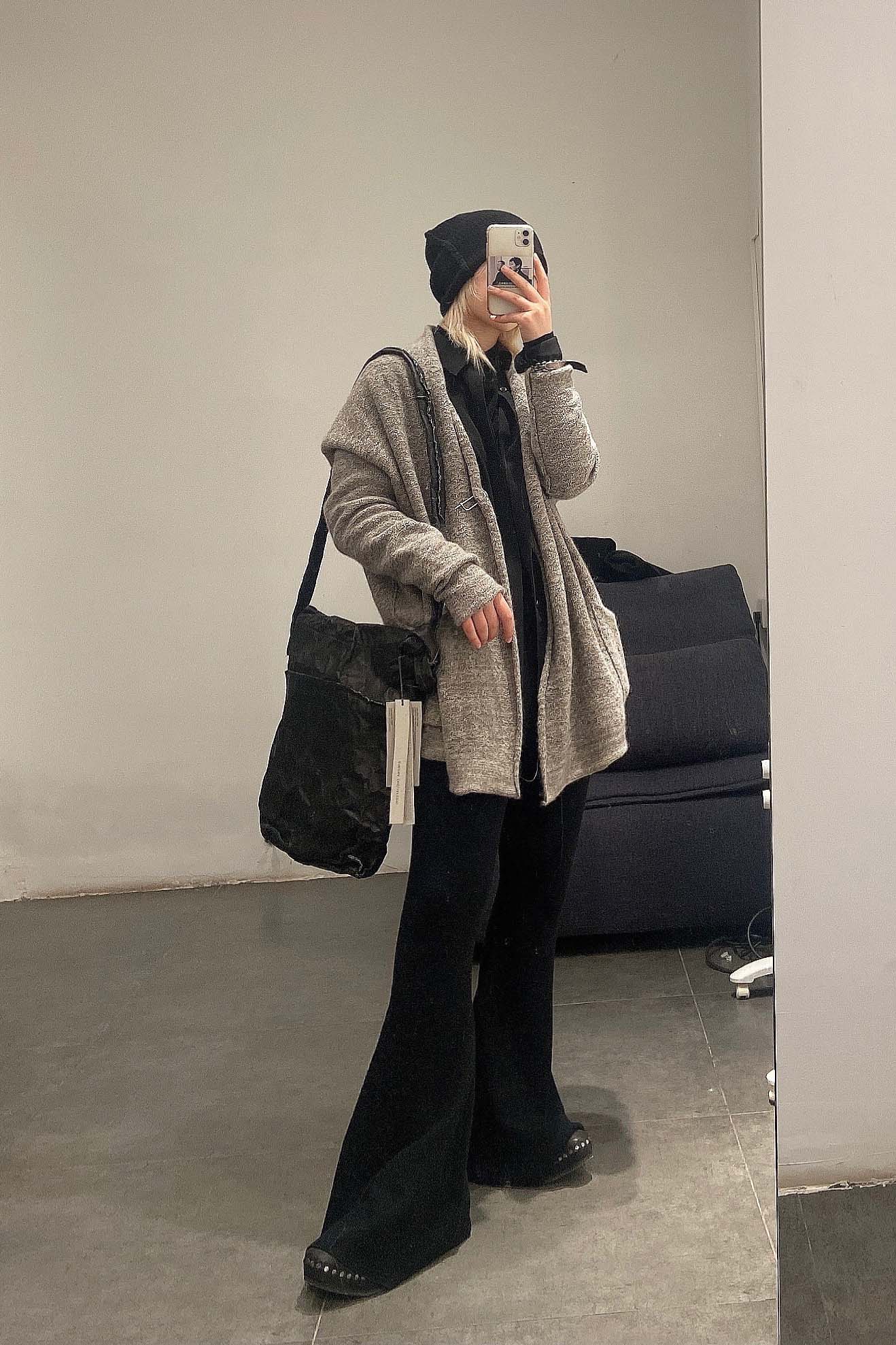 SIMONA TAGLIAFERRI (Sheepskin Anima charcoal black, large cross-body bag) SS17A03 LAMB ANIMA CARBON - Image 11