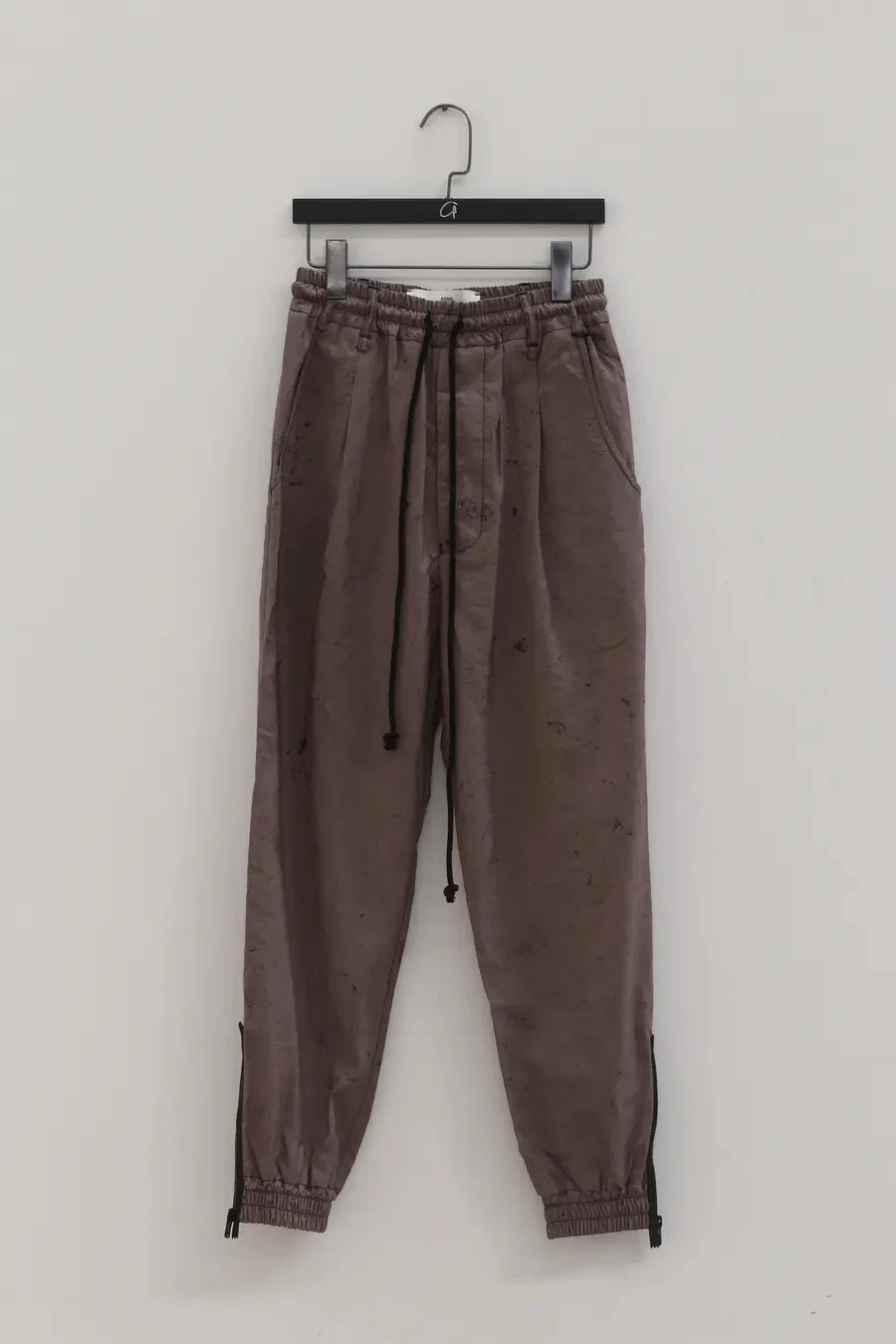 Song for the mute sweatpants 211_MPTO74_LYOCPPL - Image 11