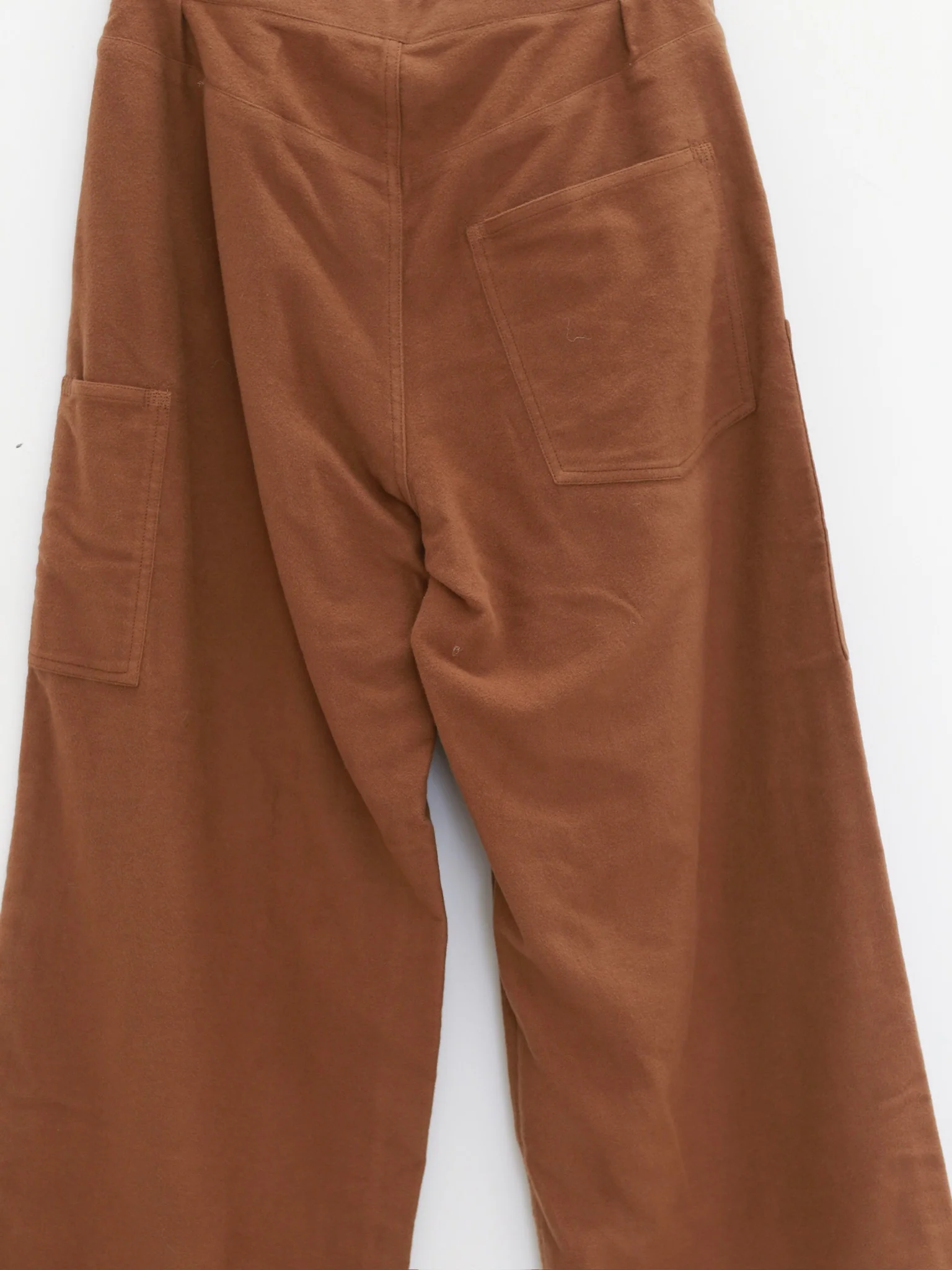 SWAYING 25 Fall/Winter Collection: Cotton Straight-Leg Pants with Fanned-Out Pockets (SW-SW25AW3B22C2S2-KF, Coffee) - Image 3
