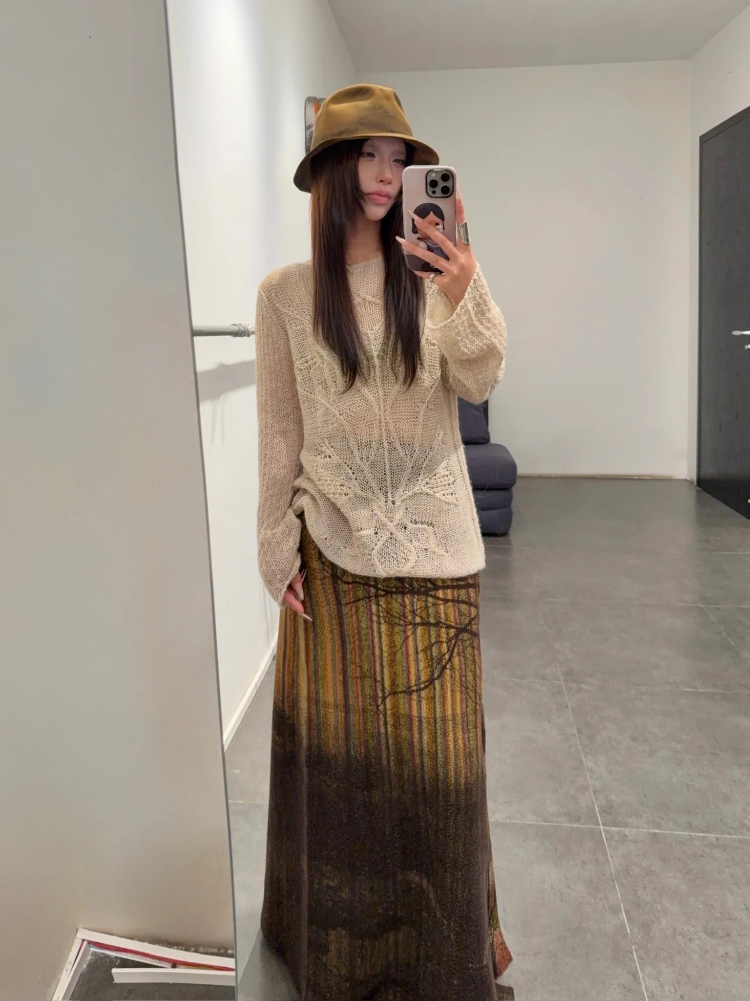 SWAYING 25 Fall/Winter Collection: Woolen A-line skirt with tie-up detail and gradient design SW-SW25AW3B08C1S2-HZ (Yellow-Brown) - Image 8