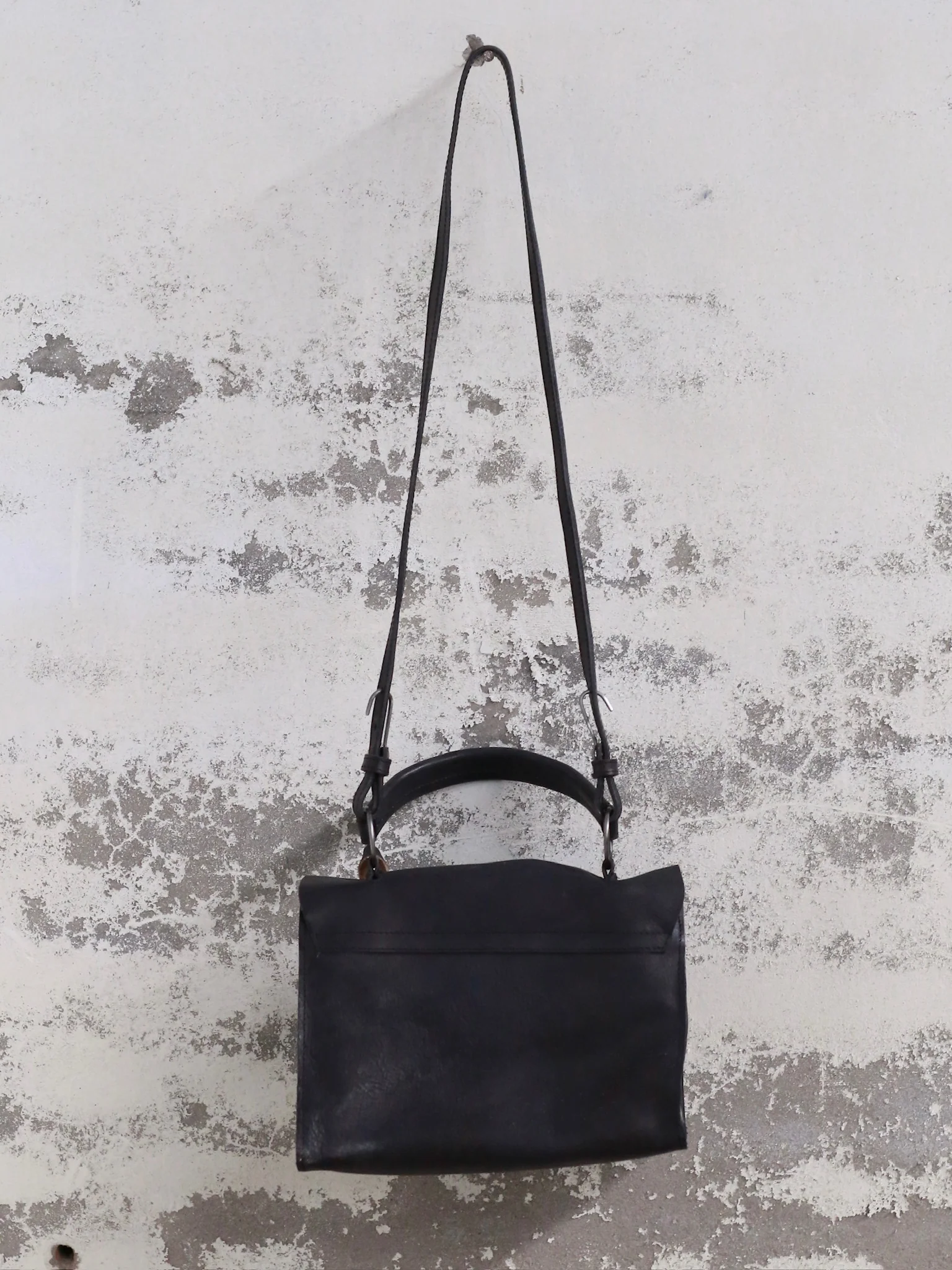 Tagliovivo 25 Spring/Summer Hand-dyed Horse Leather Shoulder Bag SHOULDER S Italy TAG-SHOULDER S-H.D HORSE-Abyss - Image 4