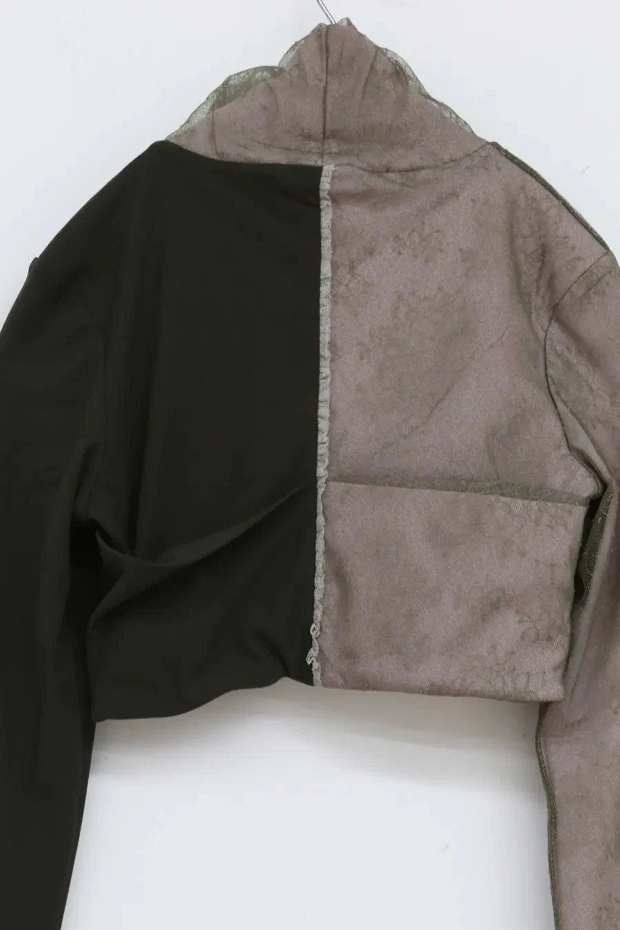 Un Morceau Double Lace Colorblock Turtleneck Short Top UM-UM212SZ11-HFJL Grey/Army Green PUM16 - Image 7