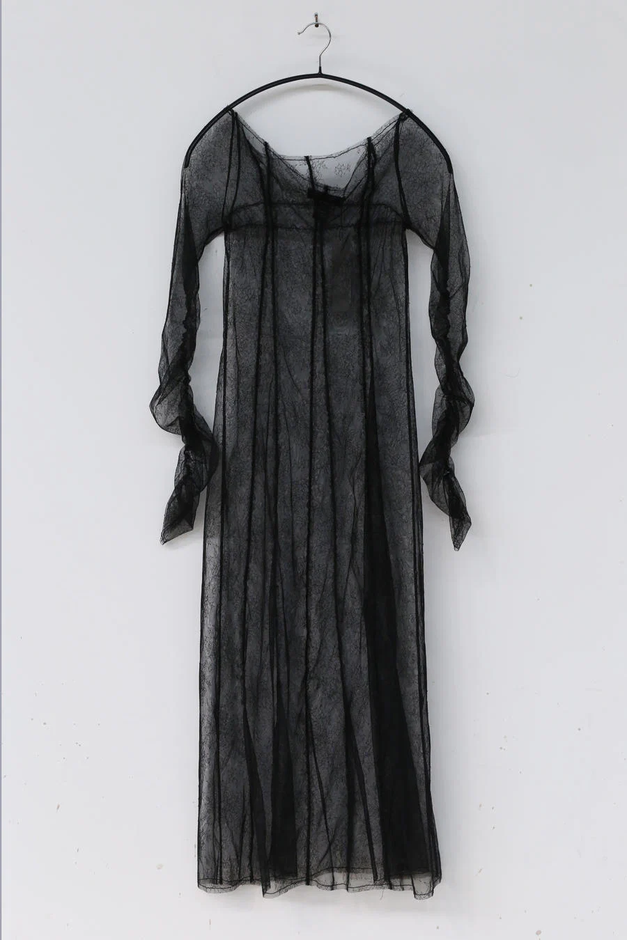 Un Morceau Lace Cuff Ruched Dress UM212LS07-1 Black PUM9