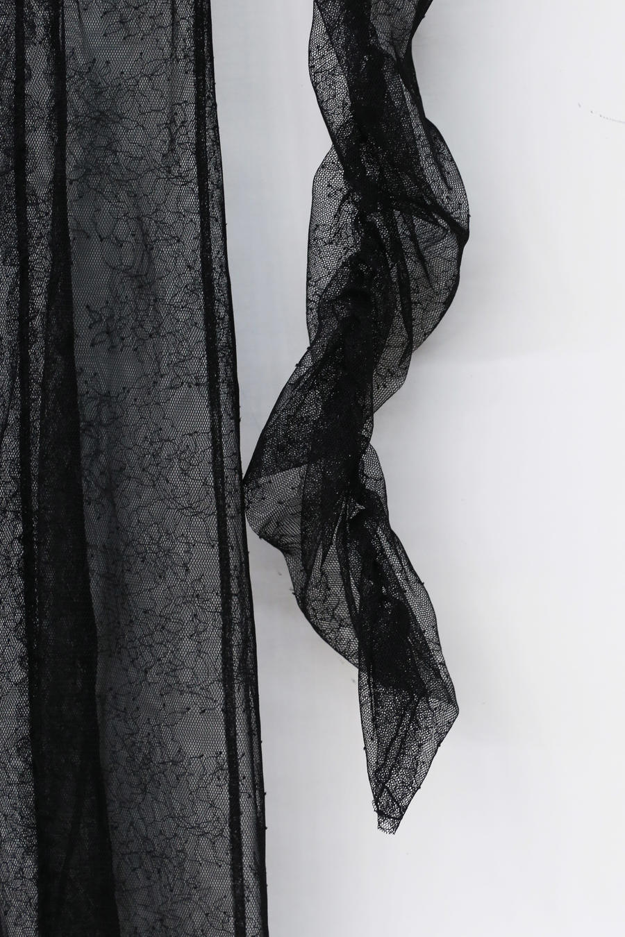 Un Morceau Lace Cuff Ruched Dress UM212LS07-1 Black PUM9 - Image 5