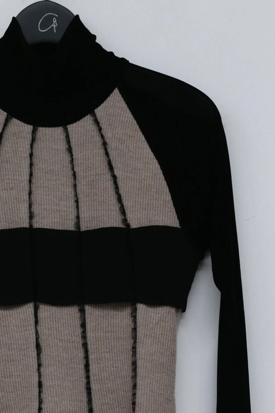 Un Morceau Raglan High Neck and Chest Stitching Dress UM212LS11 Nude Pink/Black PUM12 - Image 10