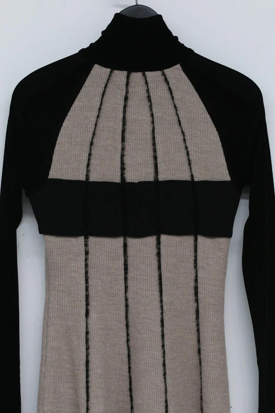 Un Morceau Raglan High Neck and Chest Stitching Dress UM212LS11 Nude Pink/Black PUM12 - Image 14