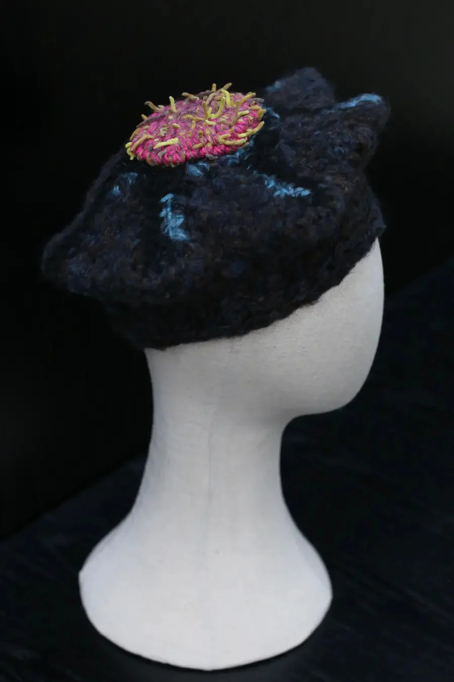 Vitelli sea urchin hat PFW23_VIT0044_02 pink black blue (PV16) - Image 2