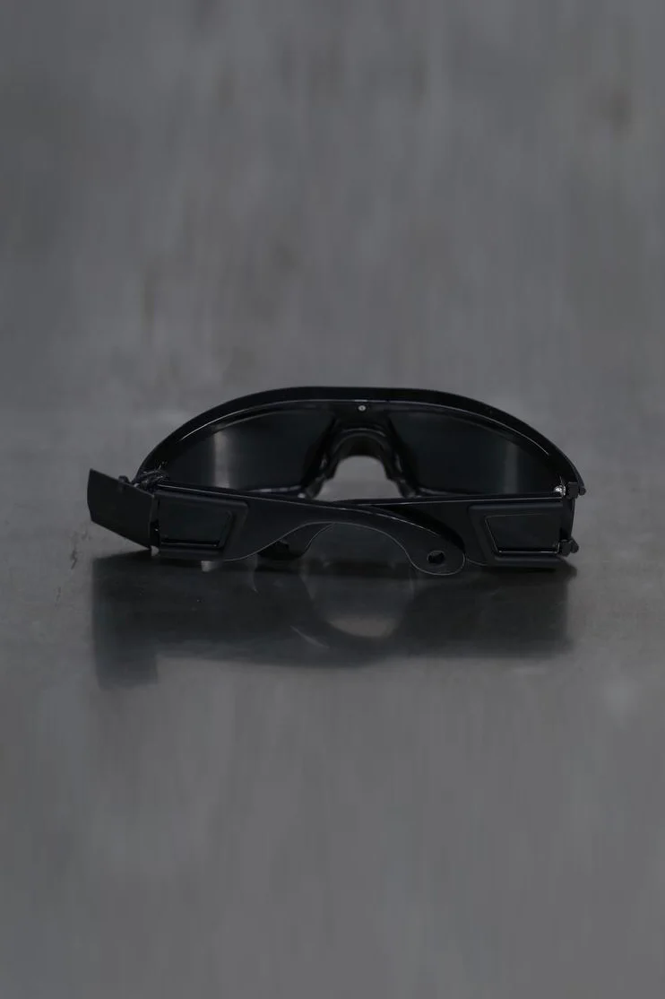 Walter Van Beirendonck Shaped Sunglasses 9009 Black - Image 4
