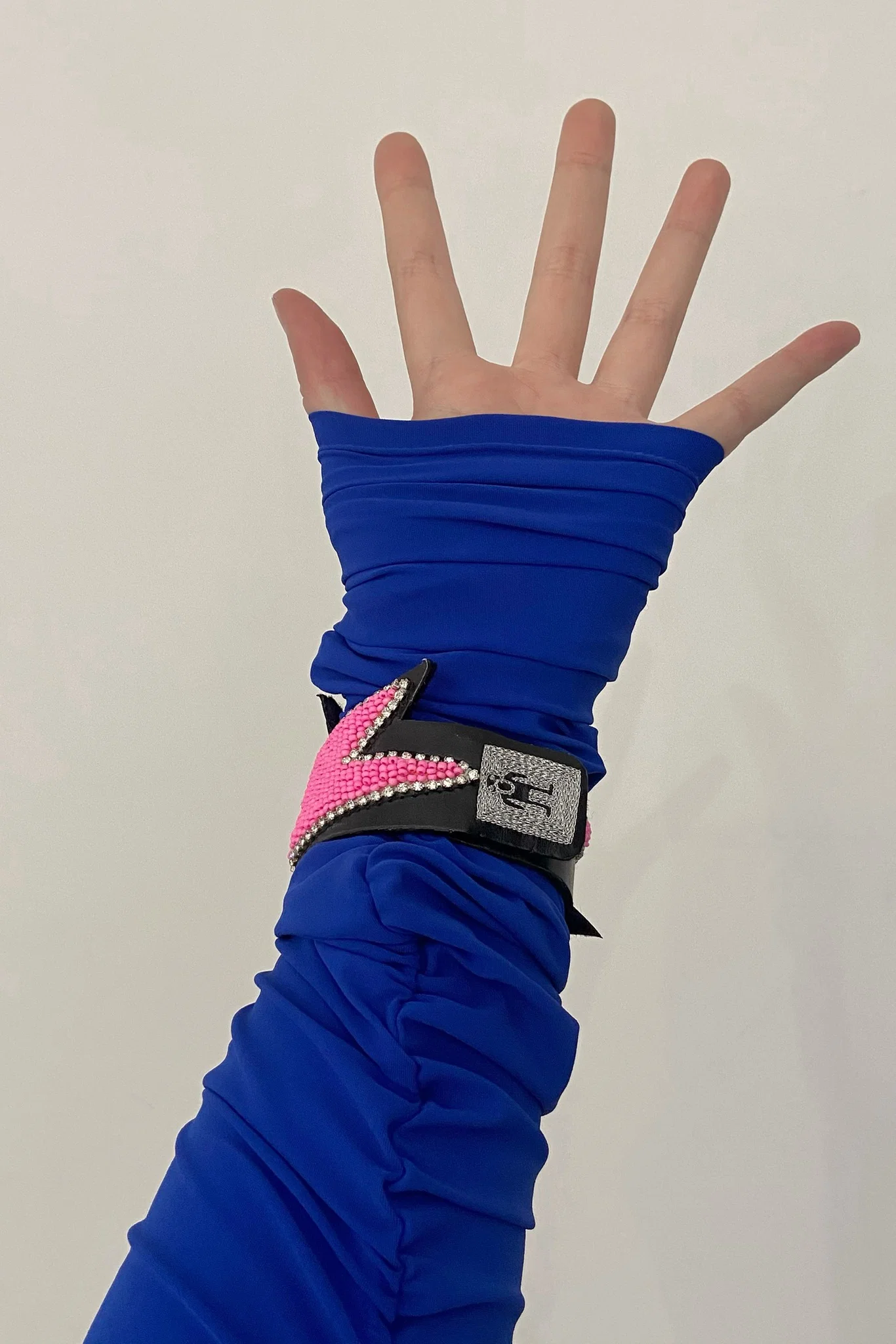 Walter Van Beirendonck embroidered bracelet 9010 pink PWVB4 - Image 8