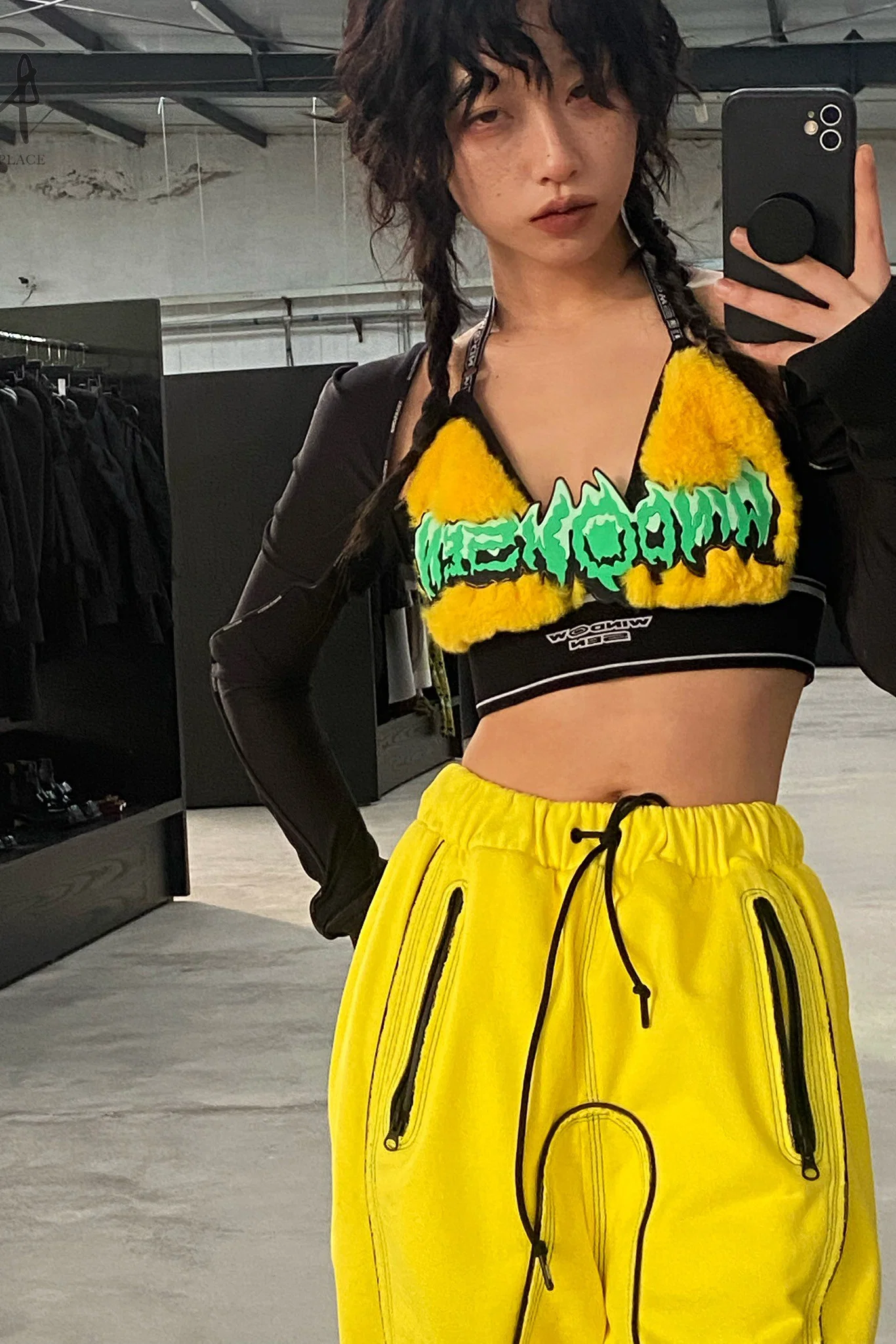 WINDOWSEN Fur Track Top WA21-G2-06-C3 Black & Yellow PW2 - Image 7
