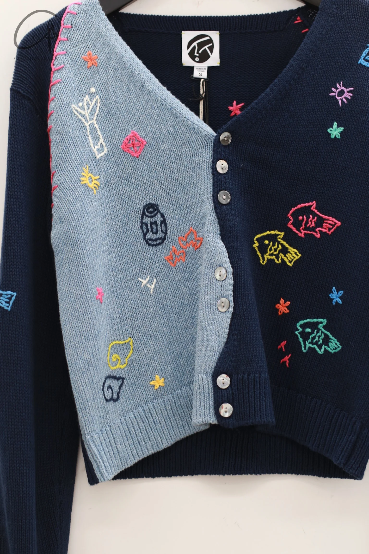 YANYAN KNITS V-neck embroidered colorblock knitted cardigan YYK-YYW23-124-LAN blue YYW23-1241 - Image 2